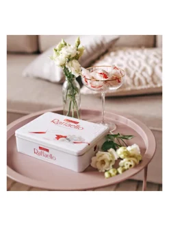 Hot raffaello tin box containing 30 pralines
